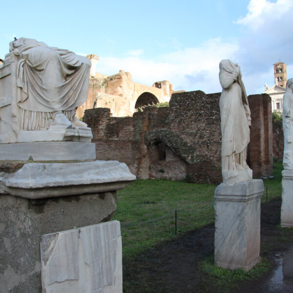 Huis van de Vestaalse Maagden - Rome - Italië