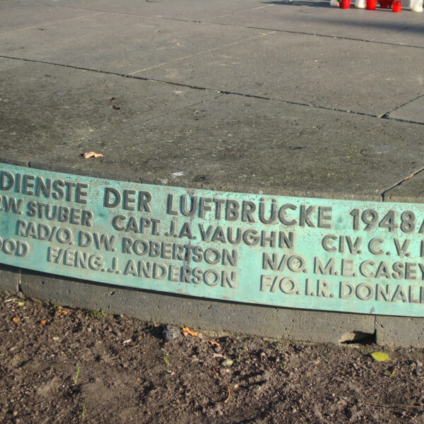 Platz der Luftbrücke - Berlijn - Duitsland