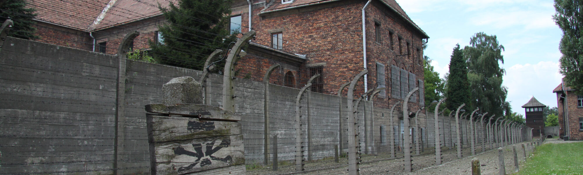 Auschwitz: terechte woede en gebrek aan respect?