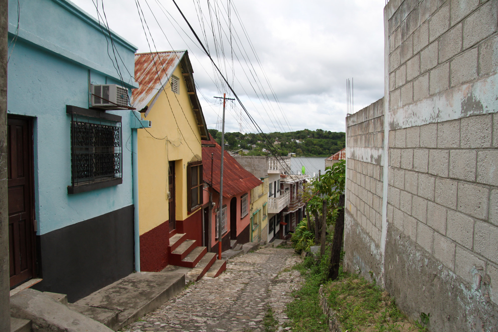 Guatemala 2015 - dag 9 - Het straatbeeld van Flores