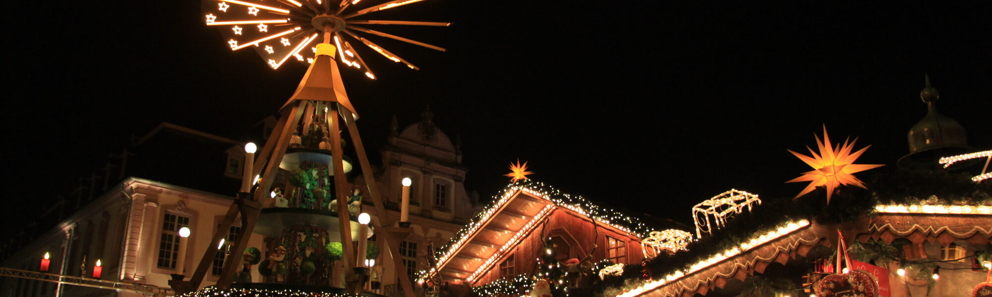 Kerstmarkt Trier 2015 - Plein voor de Dom