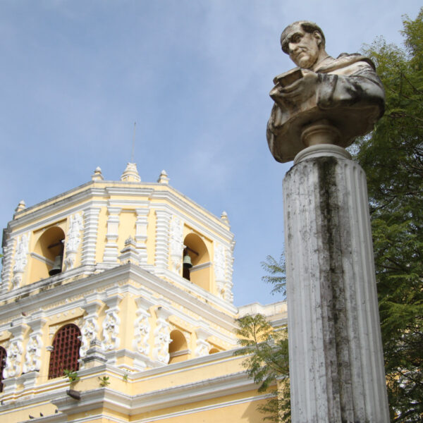 Borstbeeld Bartolomé de las Casas - Antigua - Guatemala