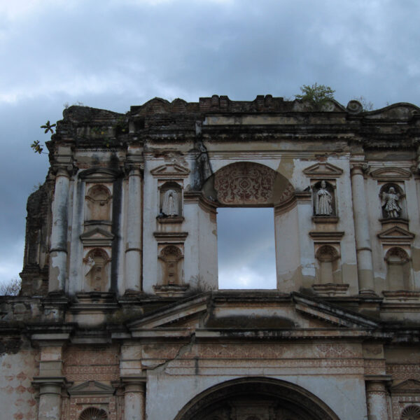 Iglesia y Convento de la Compañia de Jesús - Antigua - Guatemala