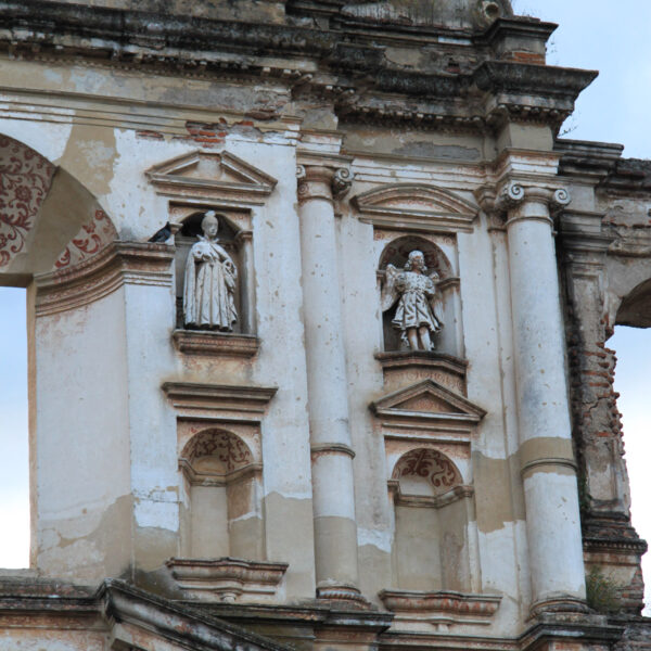 Iglesia y Convento de la Compañia de Jesús - Antigua - Guatemala