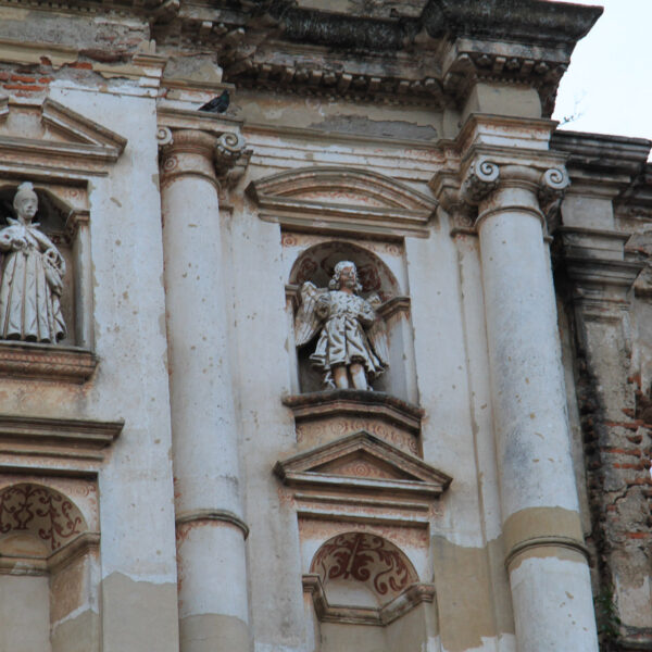 Iglesia y Convento de la Compañia de Jesús - Antigua - Guatemala