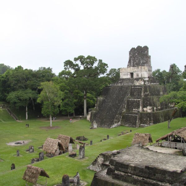 Grand Plaza - Tikal - Guatemala