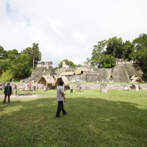 Grand Plaza - Tikal - Guatemala