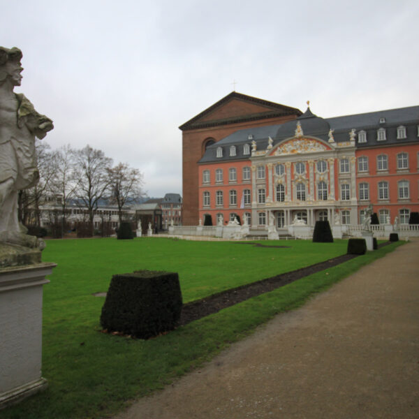 Kurfürstliche Palais - Trier - Duitsland