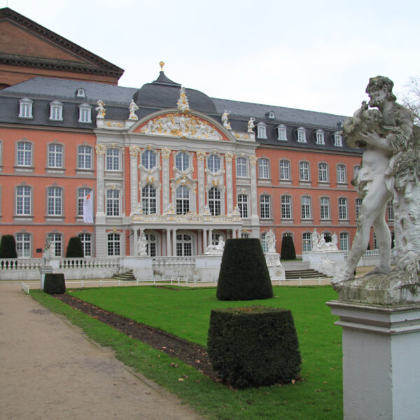 Kurfürstliche Palais - Trier - Duitsland