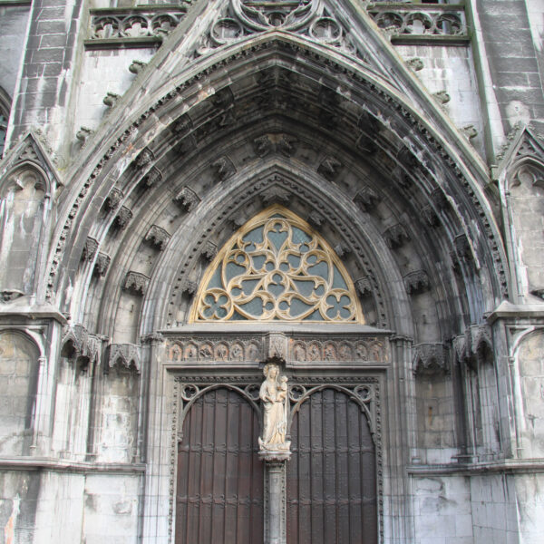 Collégiale Notre-Dame - Dinant - België