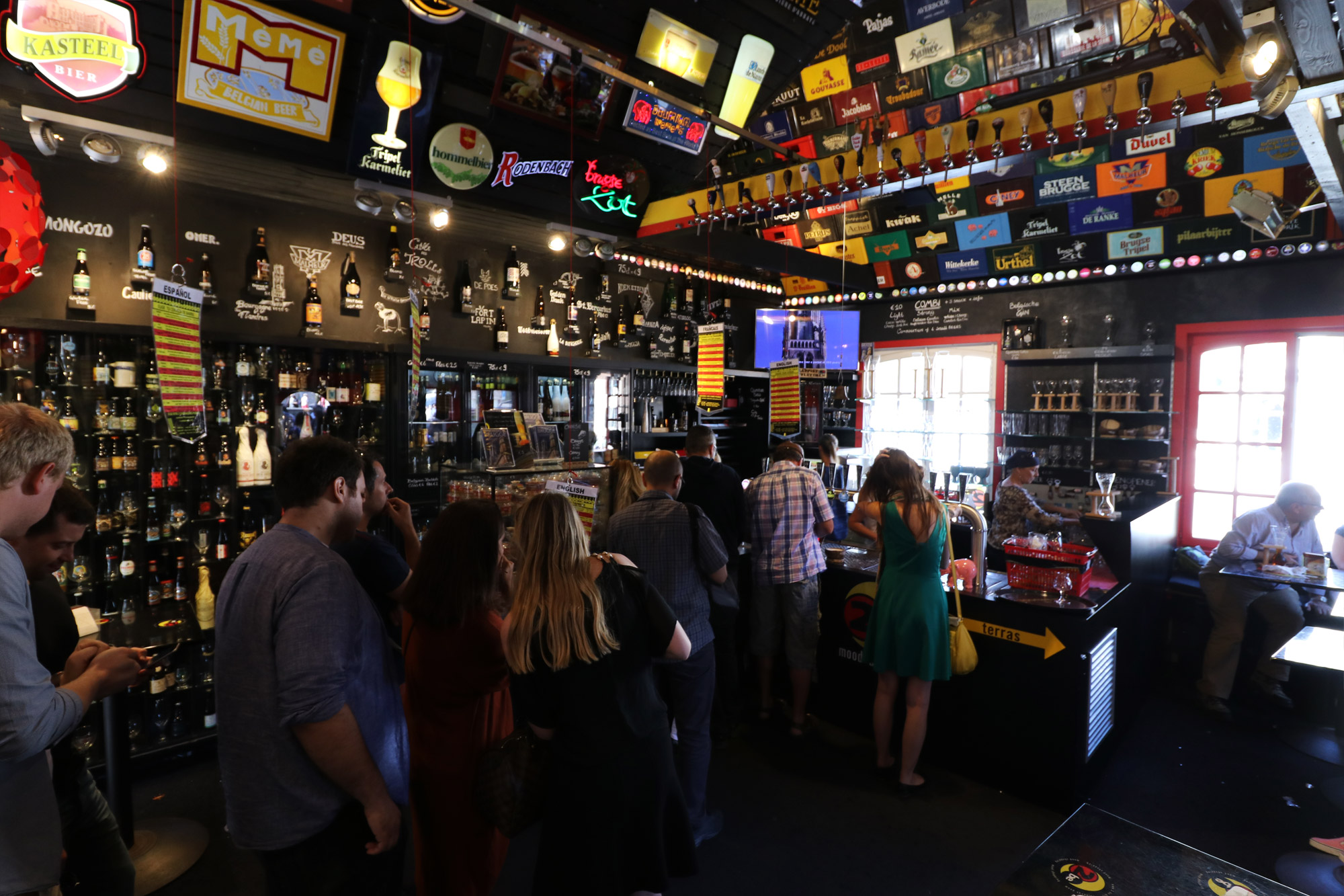 5 leuke biercafés in Brugge - 2BE The Beer Wall