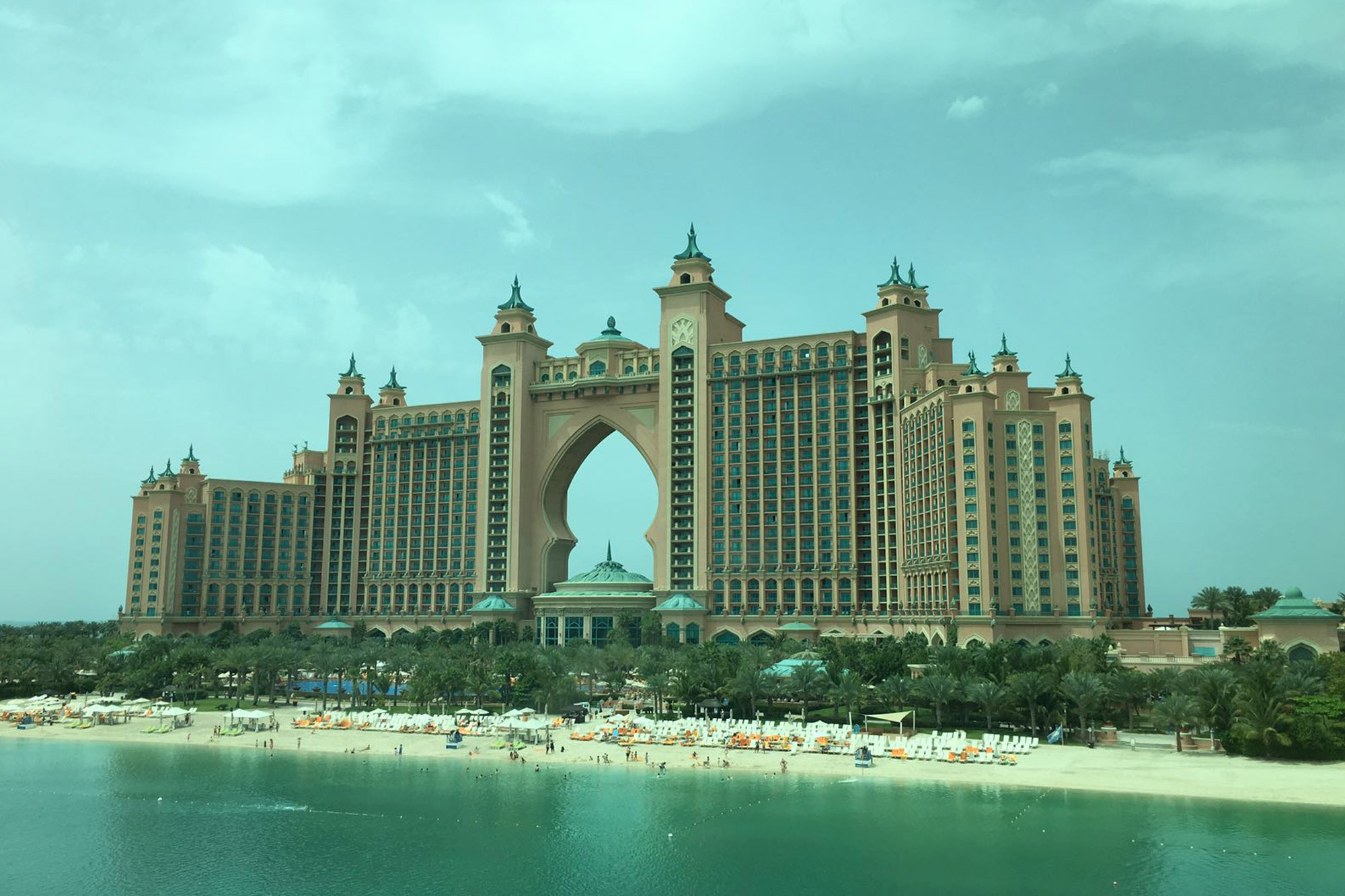 7 hotspots in Dubai - Palm Jumeirah