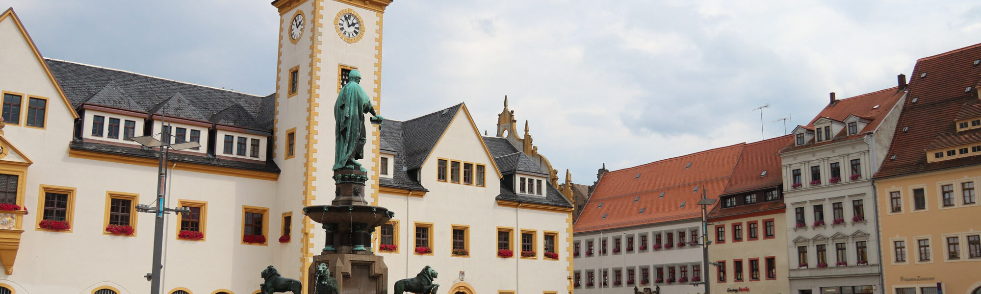 Weekendje Freiberg in 10 beelden - Obermarkt met het Rathaus