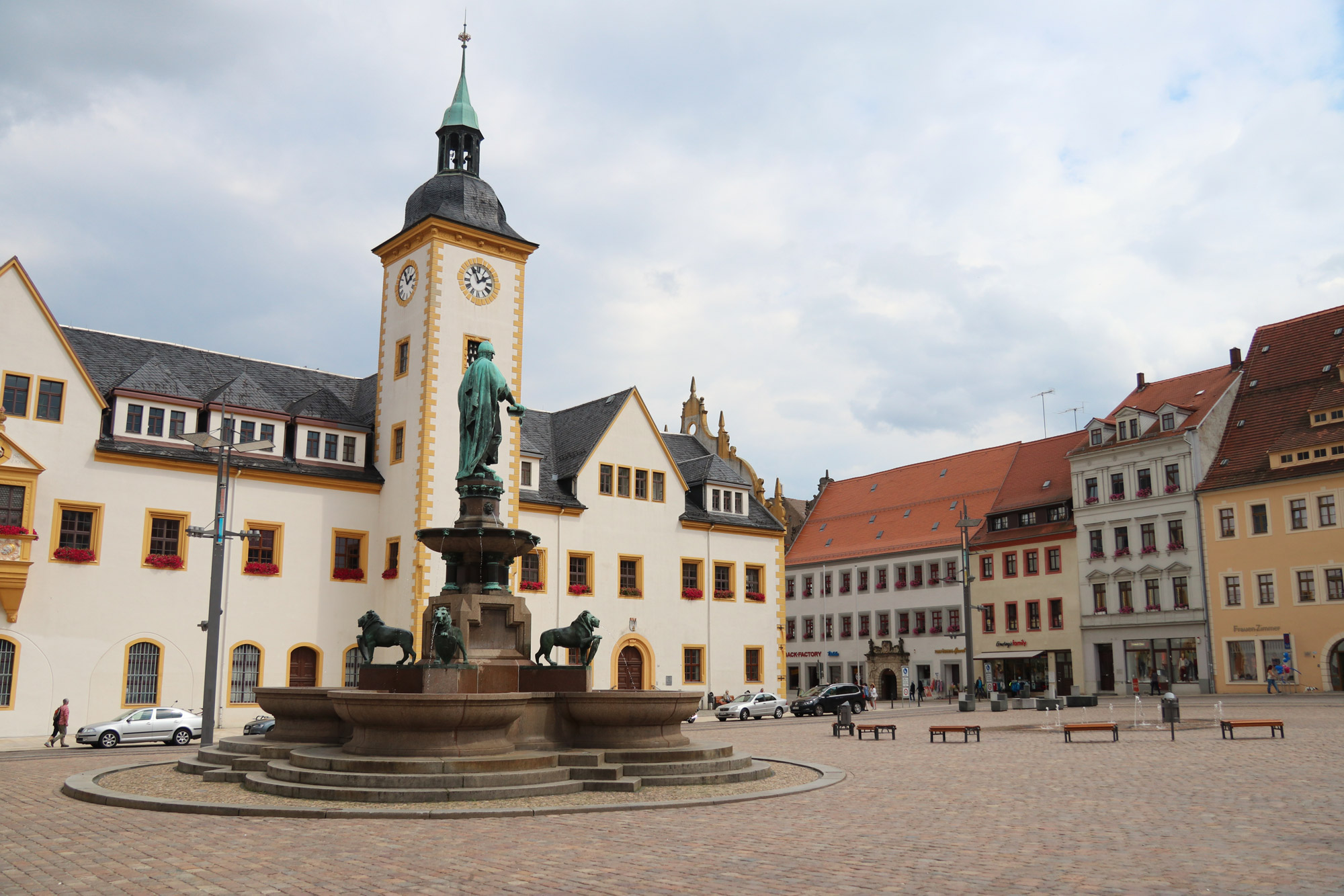 Weekendje Freiberg in 10 beelden - Obermarkt met het Rathaus