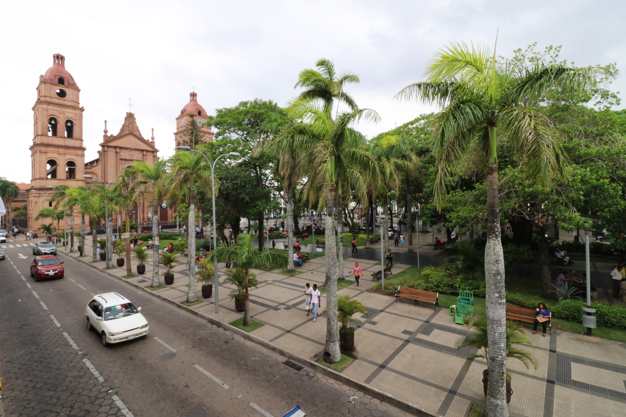 Reisverslag Bolivia: Plaza de 24 Septiembre