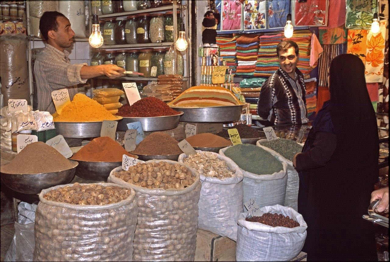 Betoverend Iran - Kleurrijke taferelen op de bazaar