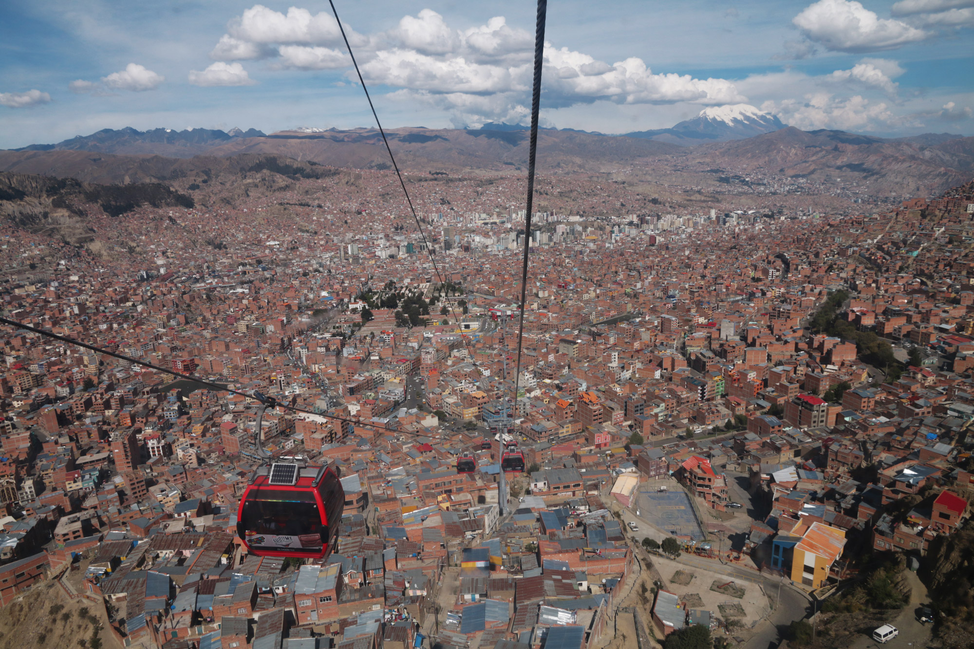 Reisverslaag Bolivia: We survived the Death Road - De rode kabelbaan van La Paz