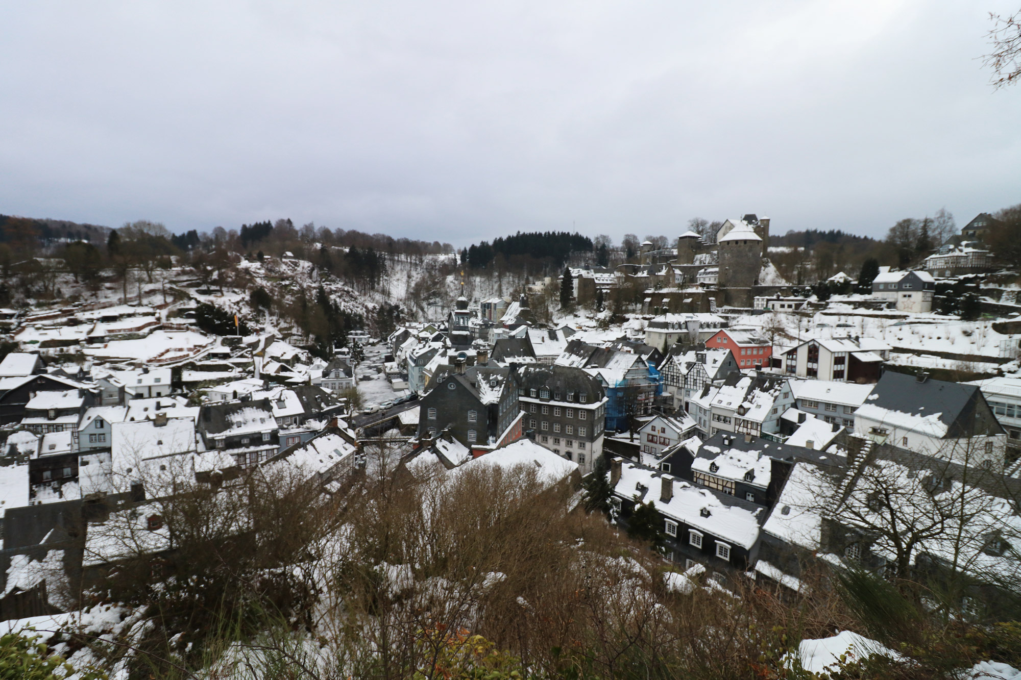 Stedentrip Monschau - Uitzicht vanaf de Haller Ruïne