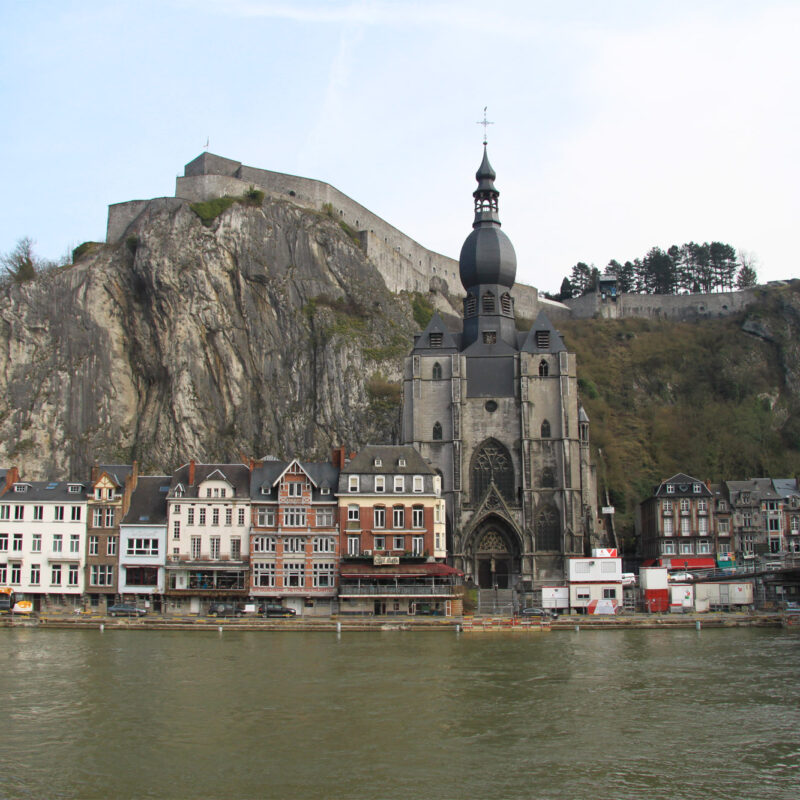 5x doen in Dinant