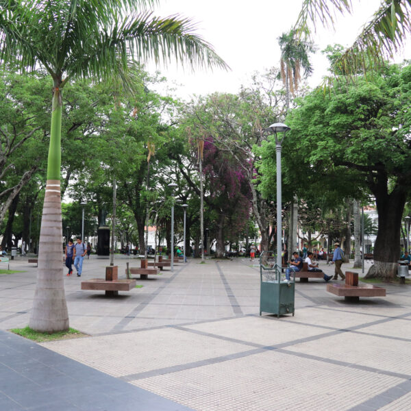 Plaza 24 de Septiembre - Santa Cruz de la Sierra - Bolivia