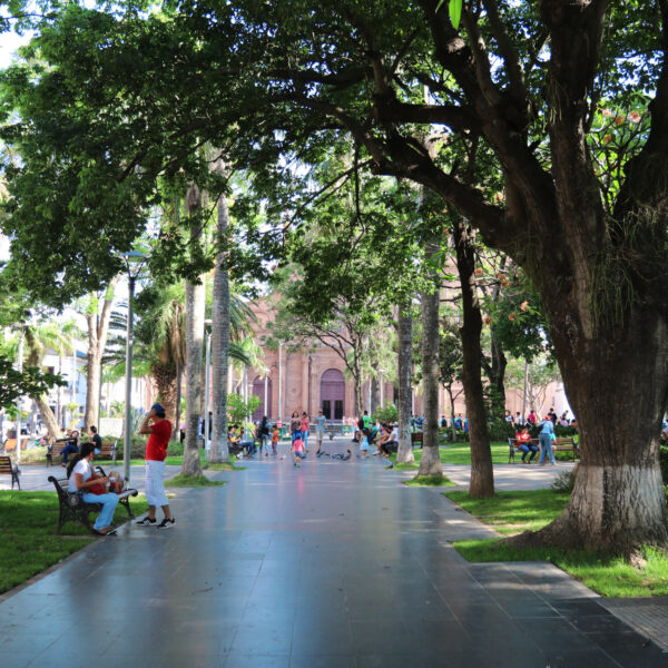 Plaza 24 de Septiembre - Santa Cruz de la Sierra - Bolivia