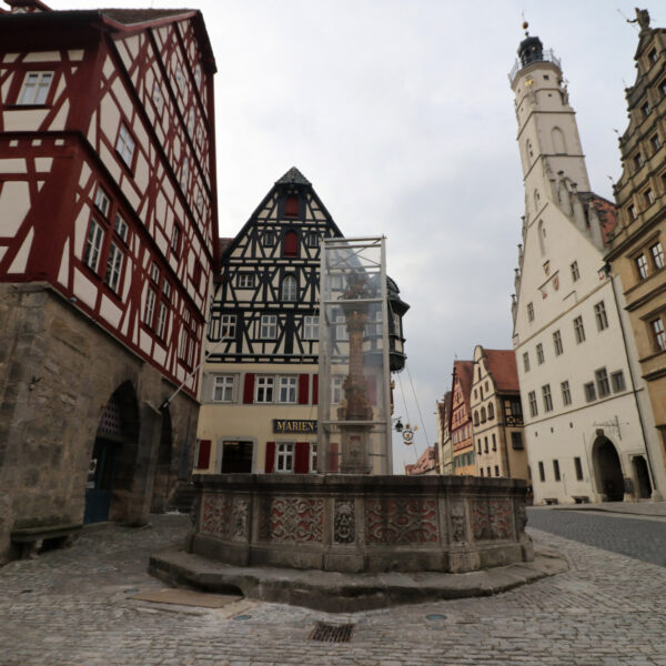 St. Georgsbrunnen - Rothenburg ob der Tauber - Duitsland