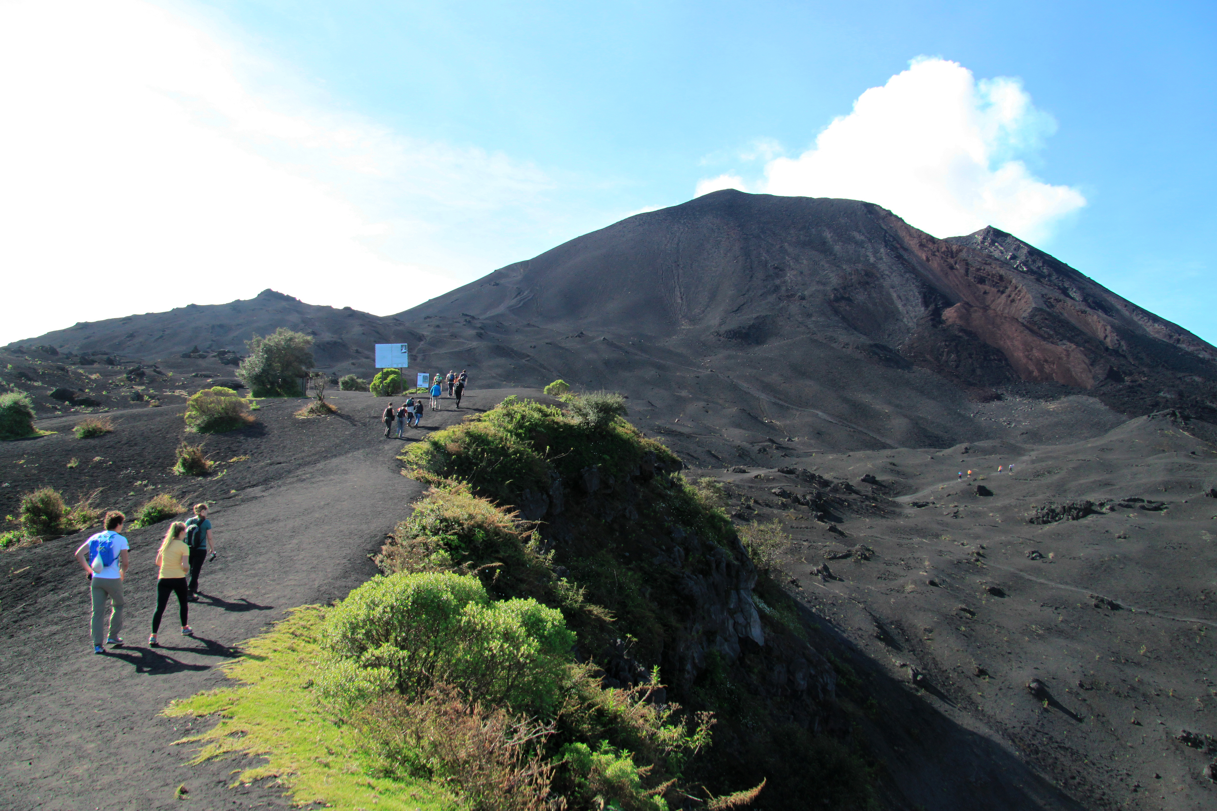 13 must do's in Antigua - Dagtour naar Volcán Pacaya
