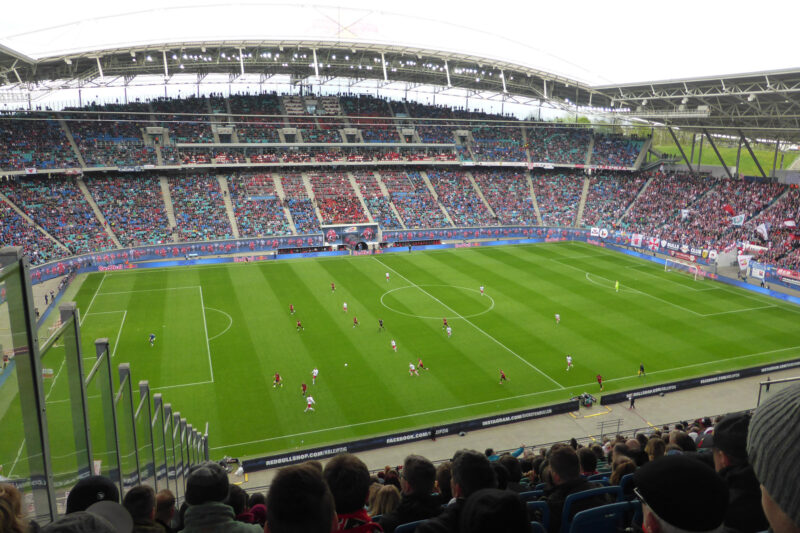 Voetbalwedstrijd van RB Leipzig bezoeken