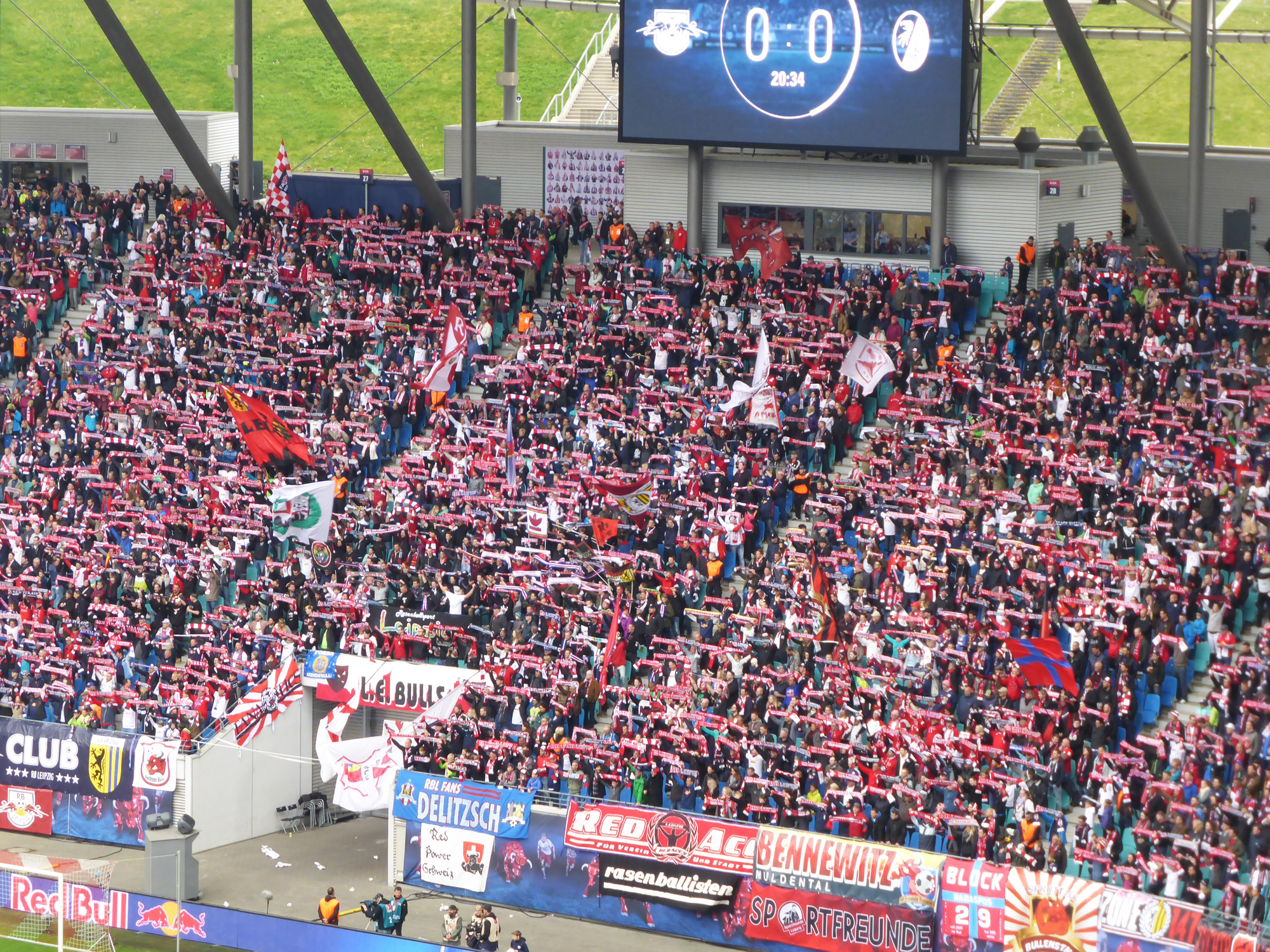 Voetbalwedstrijd van RB Leipzig bezoeken