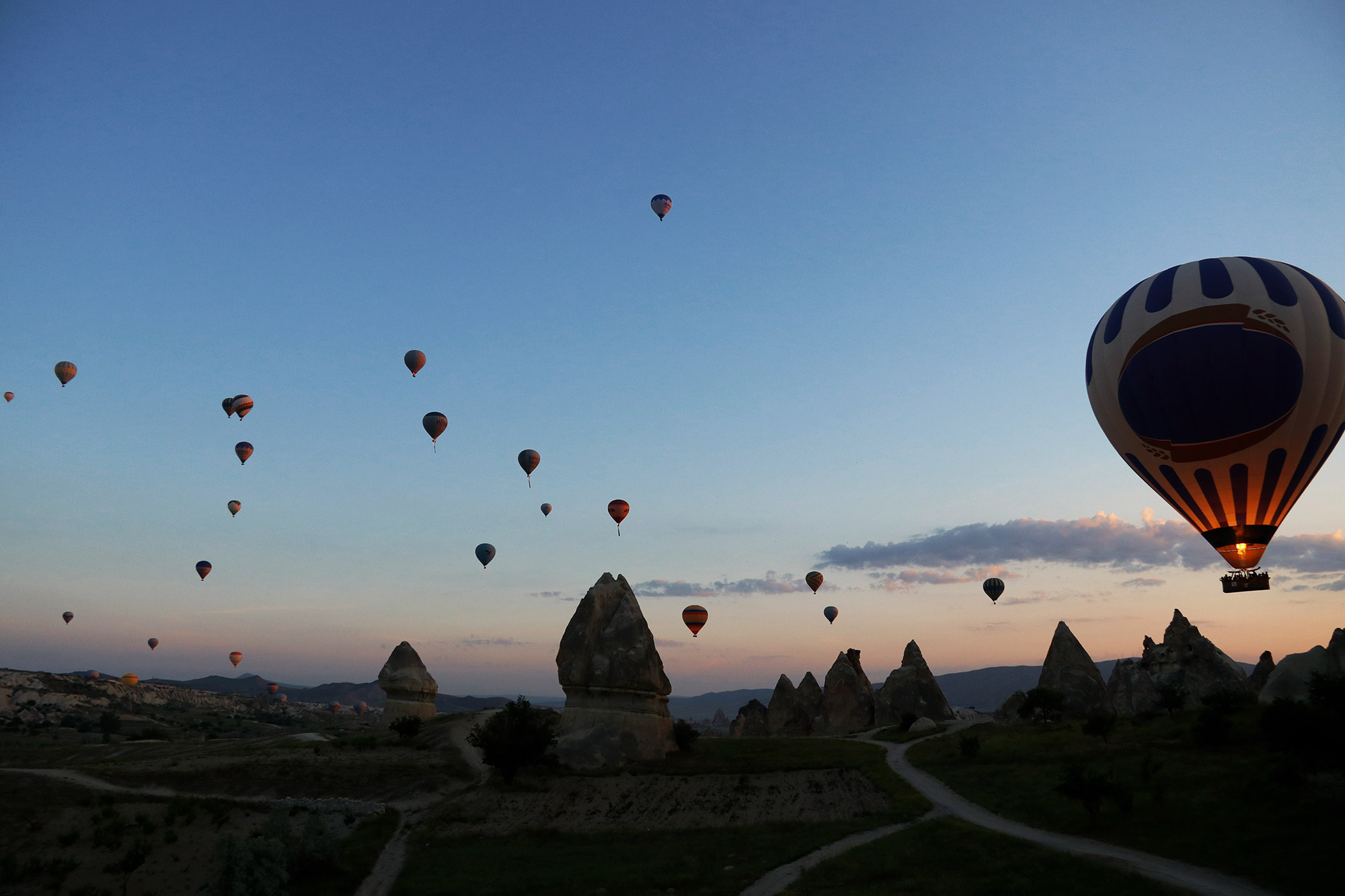 Turkije reisverslag: Magische ballonvaart - Met de ballon boven Cappadocië