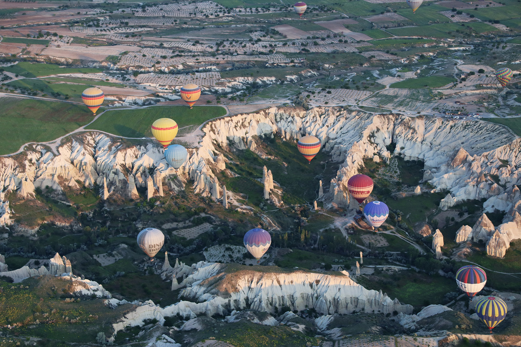Turkije reisverslag: Magische ballonvaart - Met de ballon boven Cappadocië