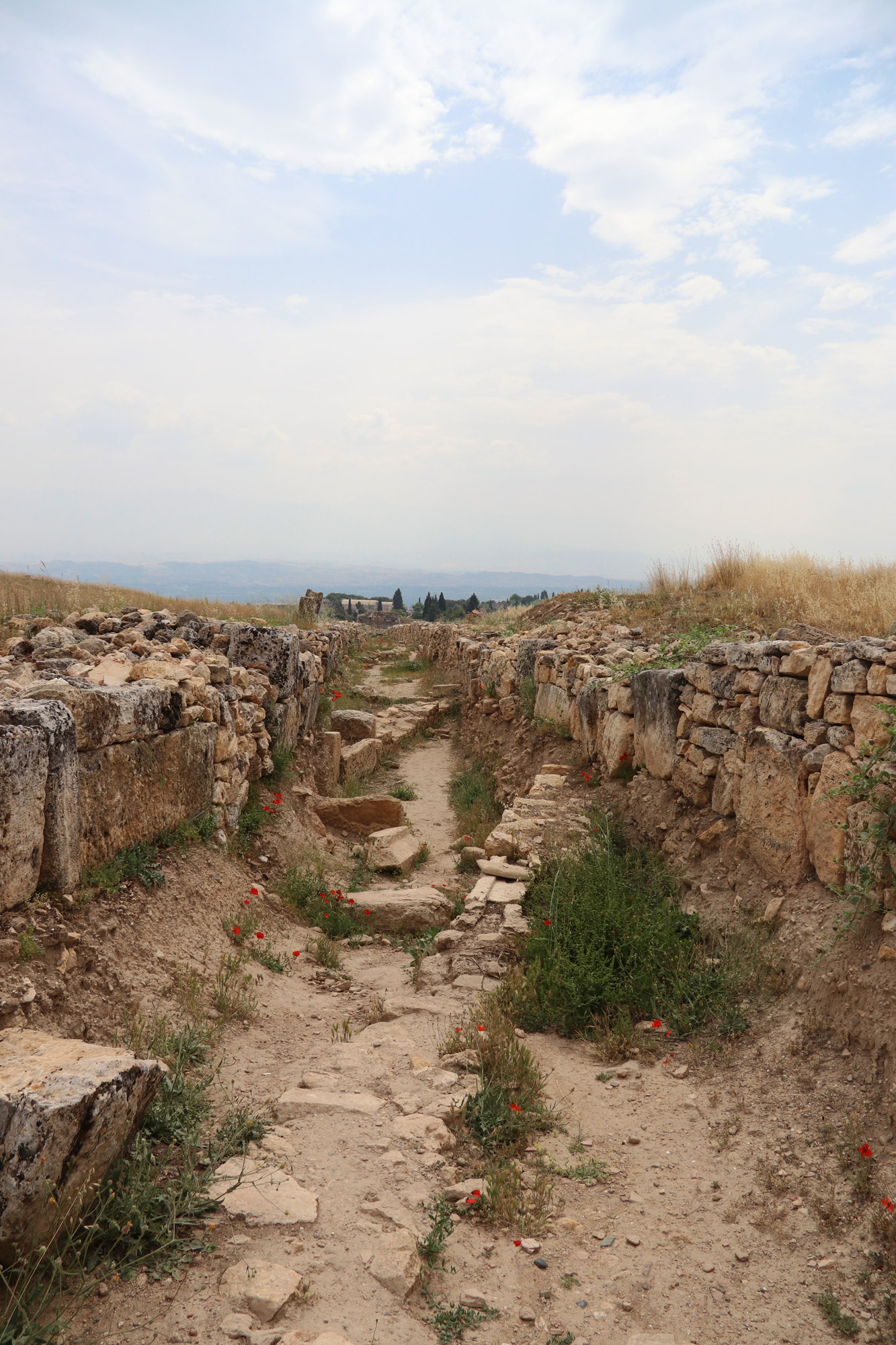 Turkije reisverslag: Pamukkale en Hiërapolis - De wegen van Hiërapolis