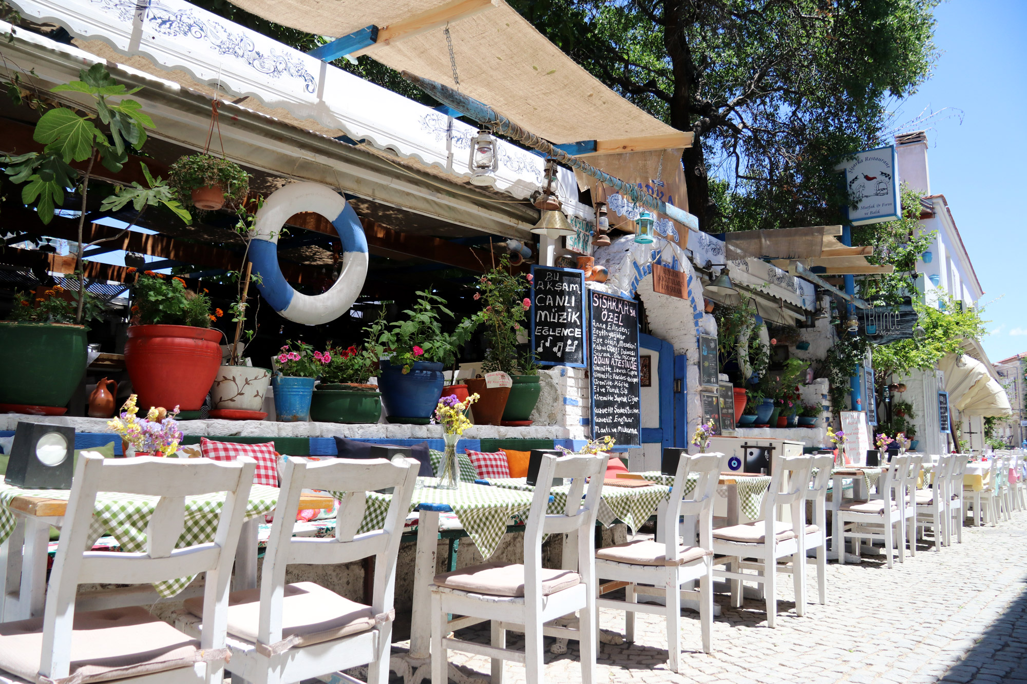 Turkije reisverslag: Laatste dag in Alaçatı - Centrum van Alaçatı