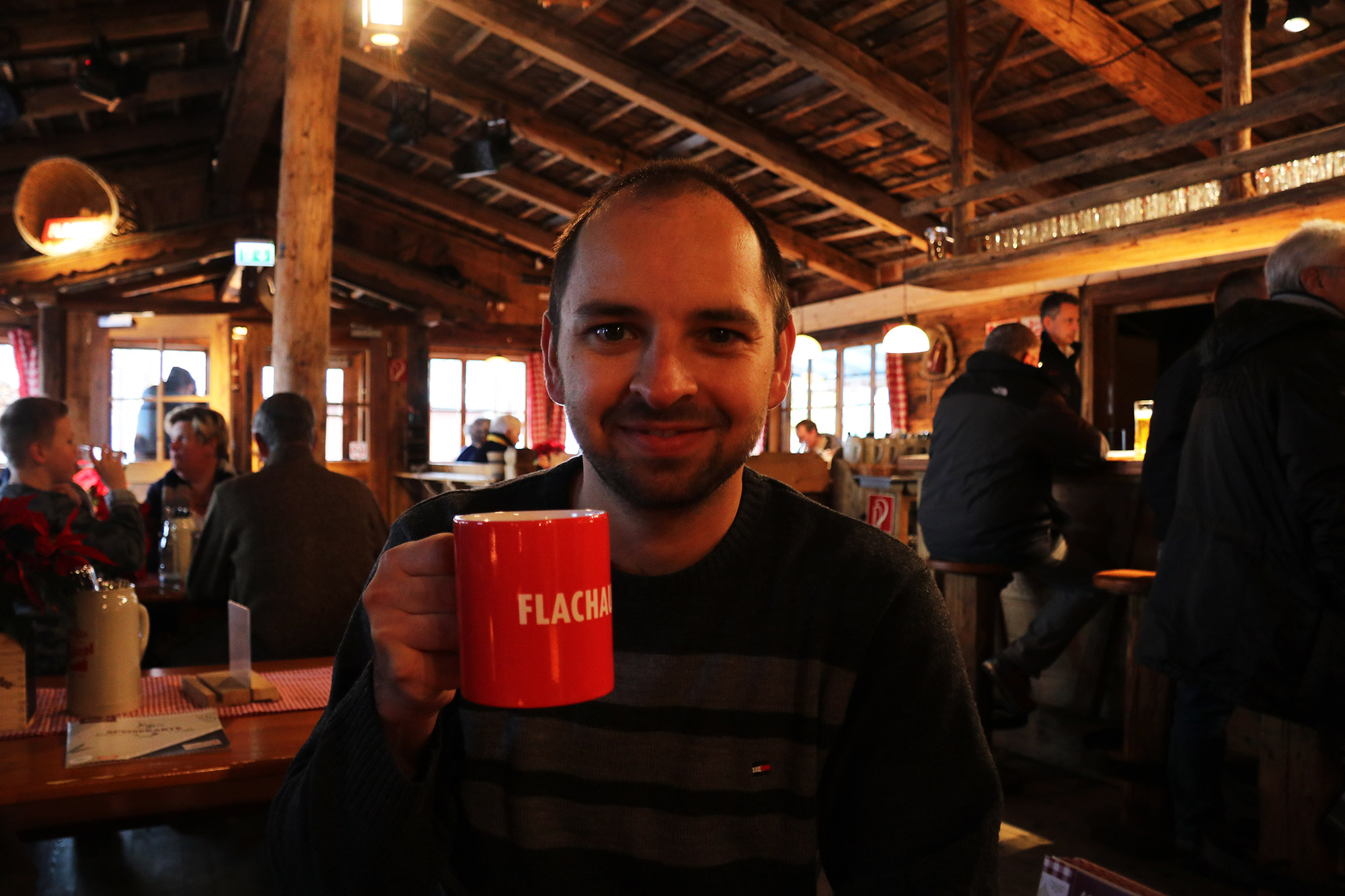 Oberhausen kerstmarkt, mijn tips - Glühwein in de FlachauALM