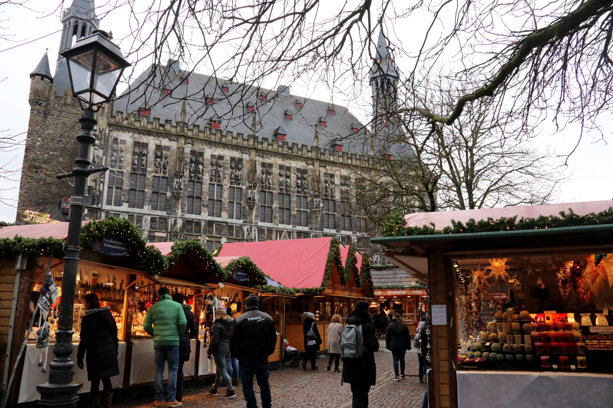 Kerstmarkt van Aken