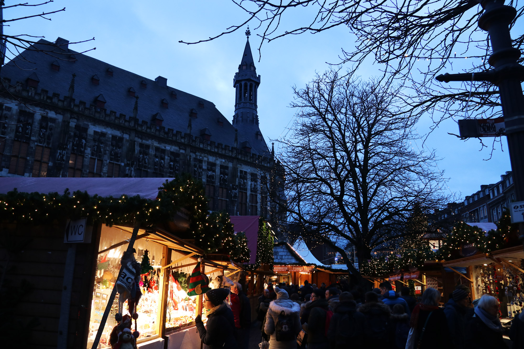 Kerstmarkt van Aken
