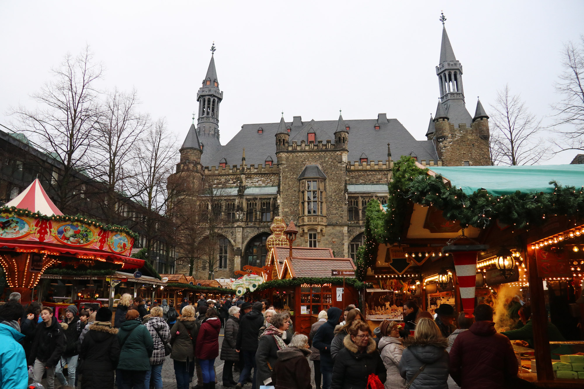 Kerstmarkt van Aken