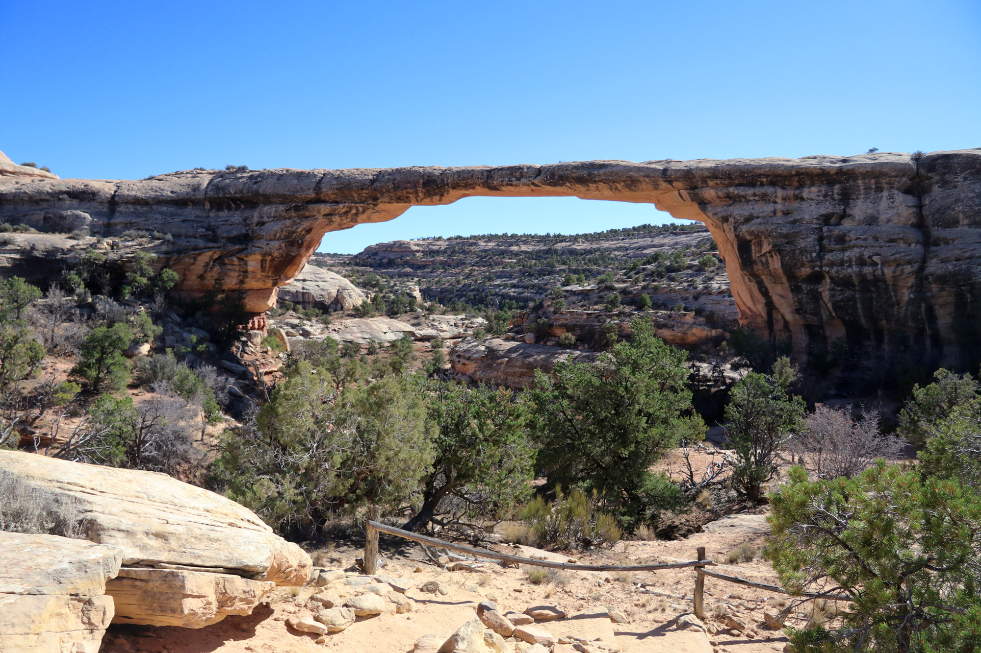 Amerika dag 10 - Natural Bridges National Monument - Owachomo Bridge