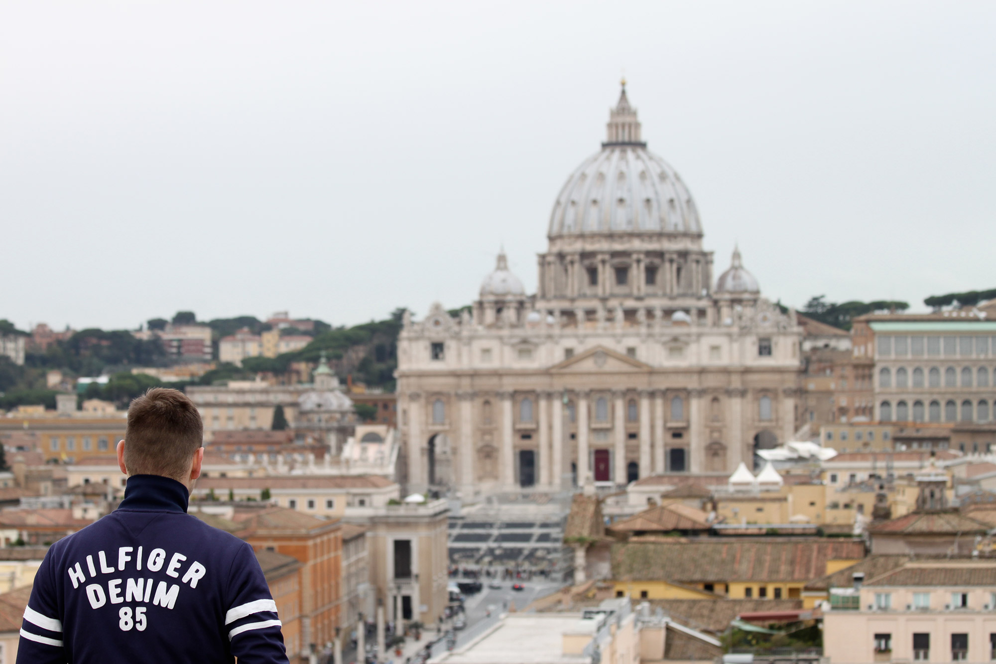 Voorbereidingen voor een stedentrip naar Rome