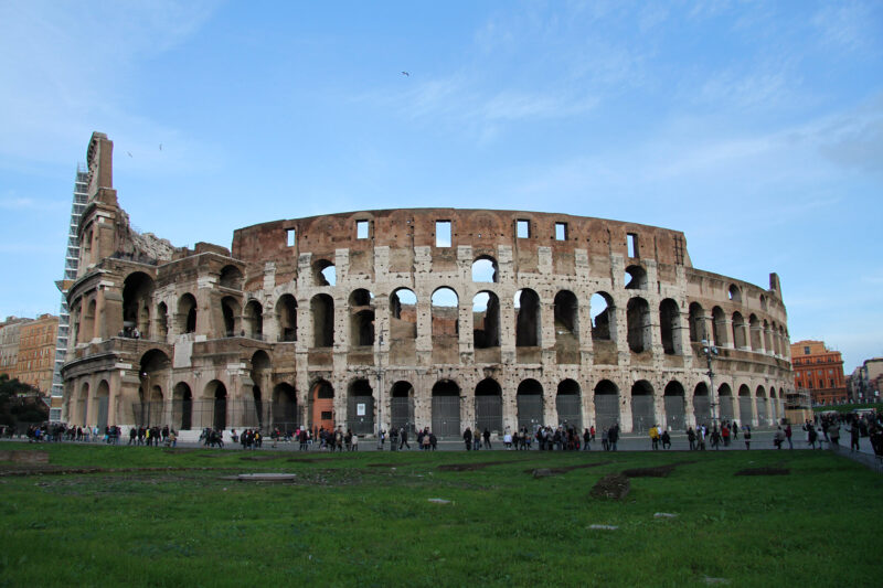 Voorbereidingen voor een stedentrip naar Rome