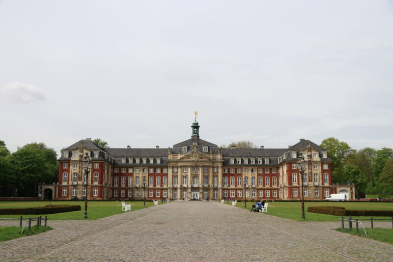 9x doen in Münster - Schloss Münster