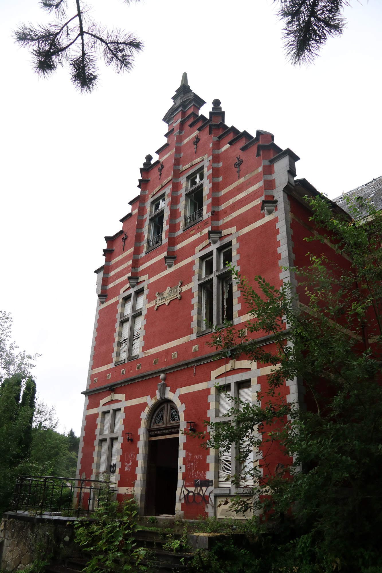 Urbex - Chateau Rouge