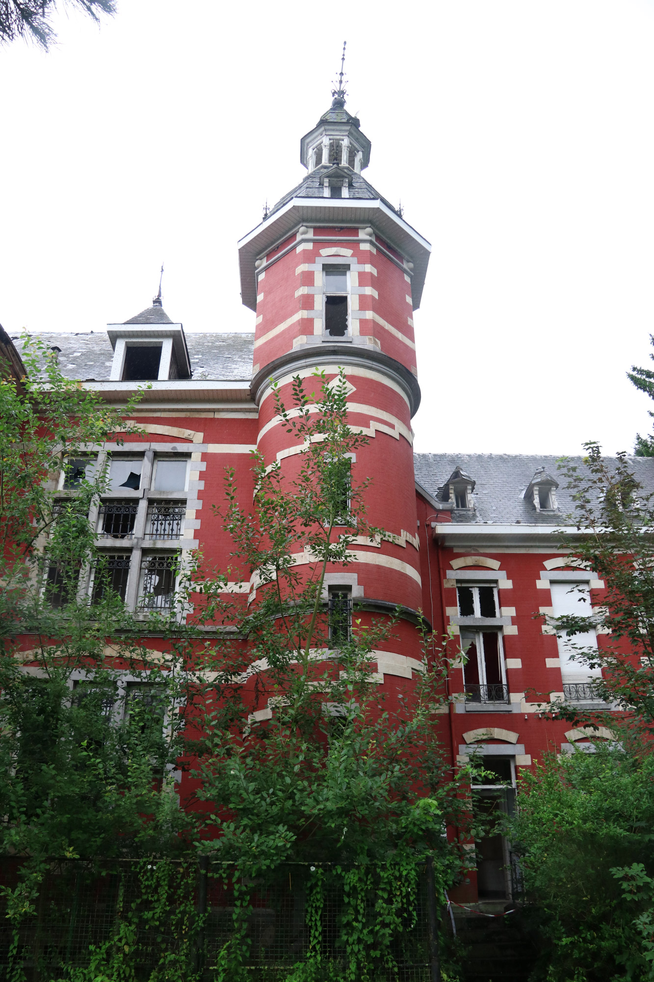 Urbex - Chateau Rouge