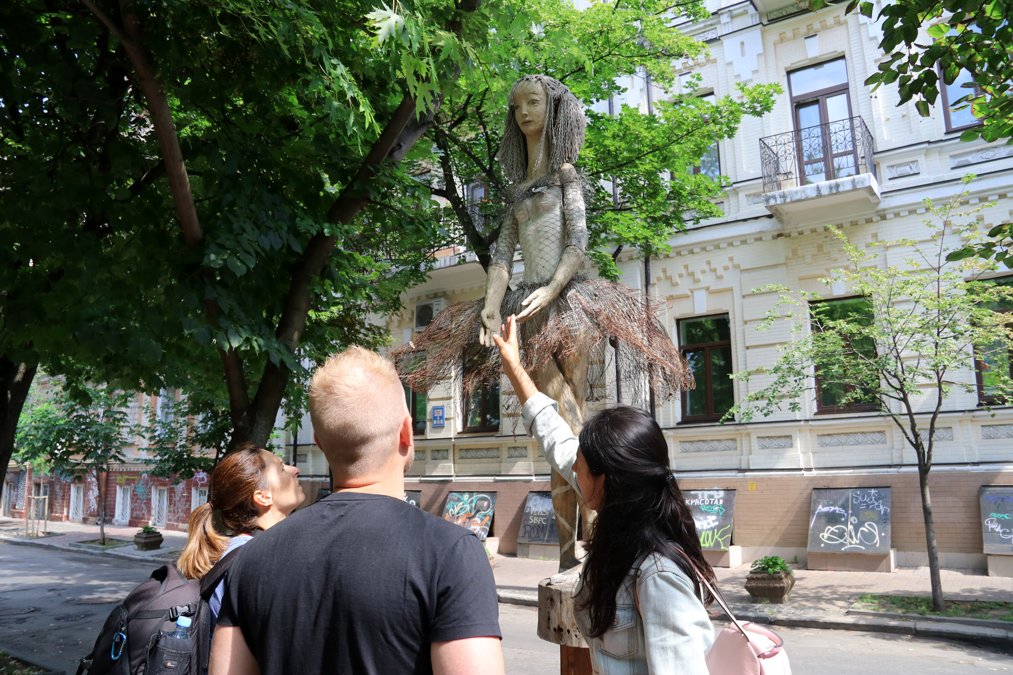 Kiev verkennen met een gids - Ballet Dancer Statue