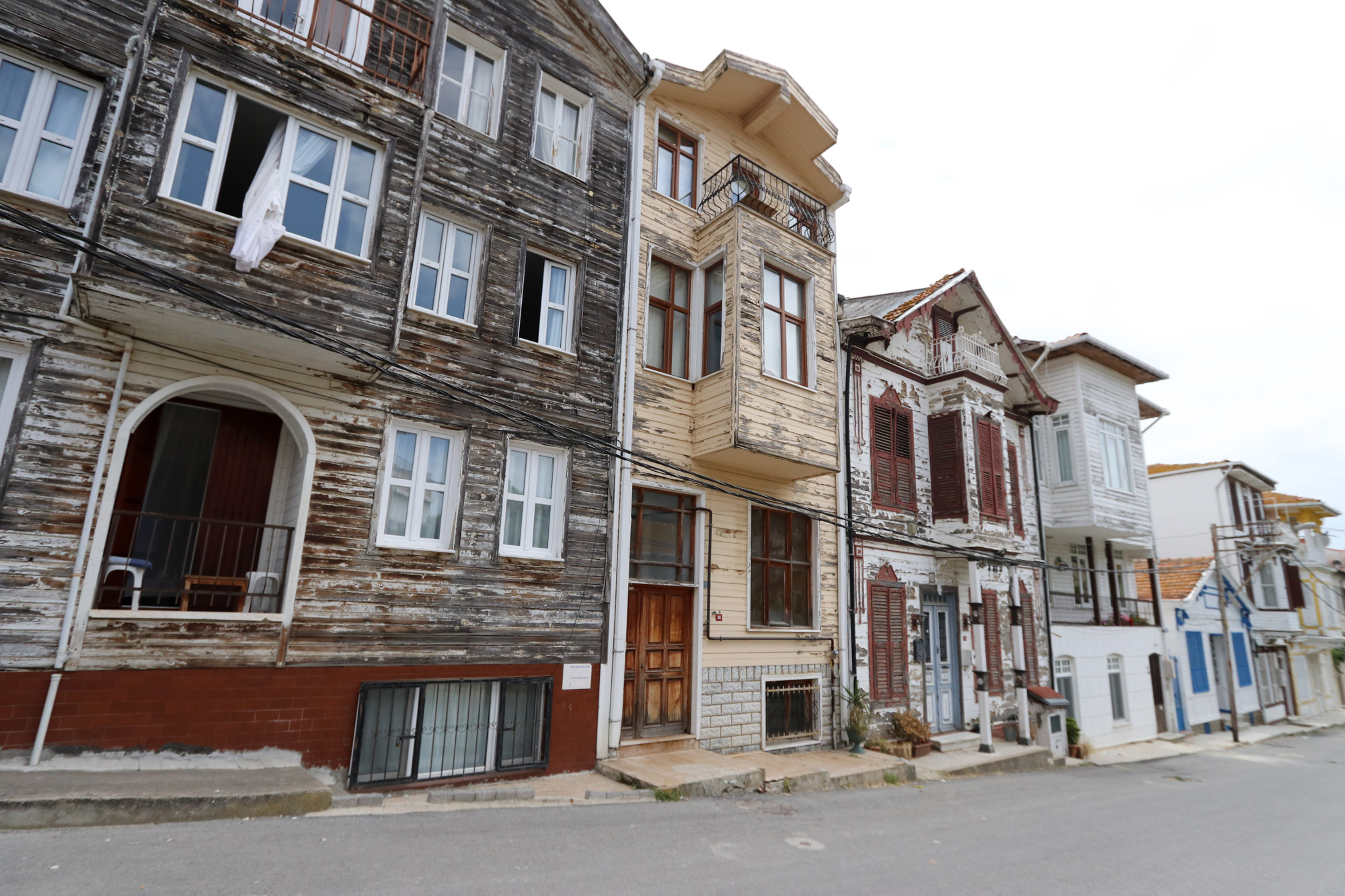 Stedentrip Istanbul - Karakteristieke huisjes op Heybeliada