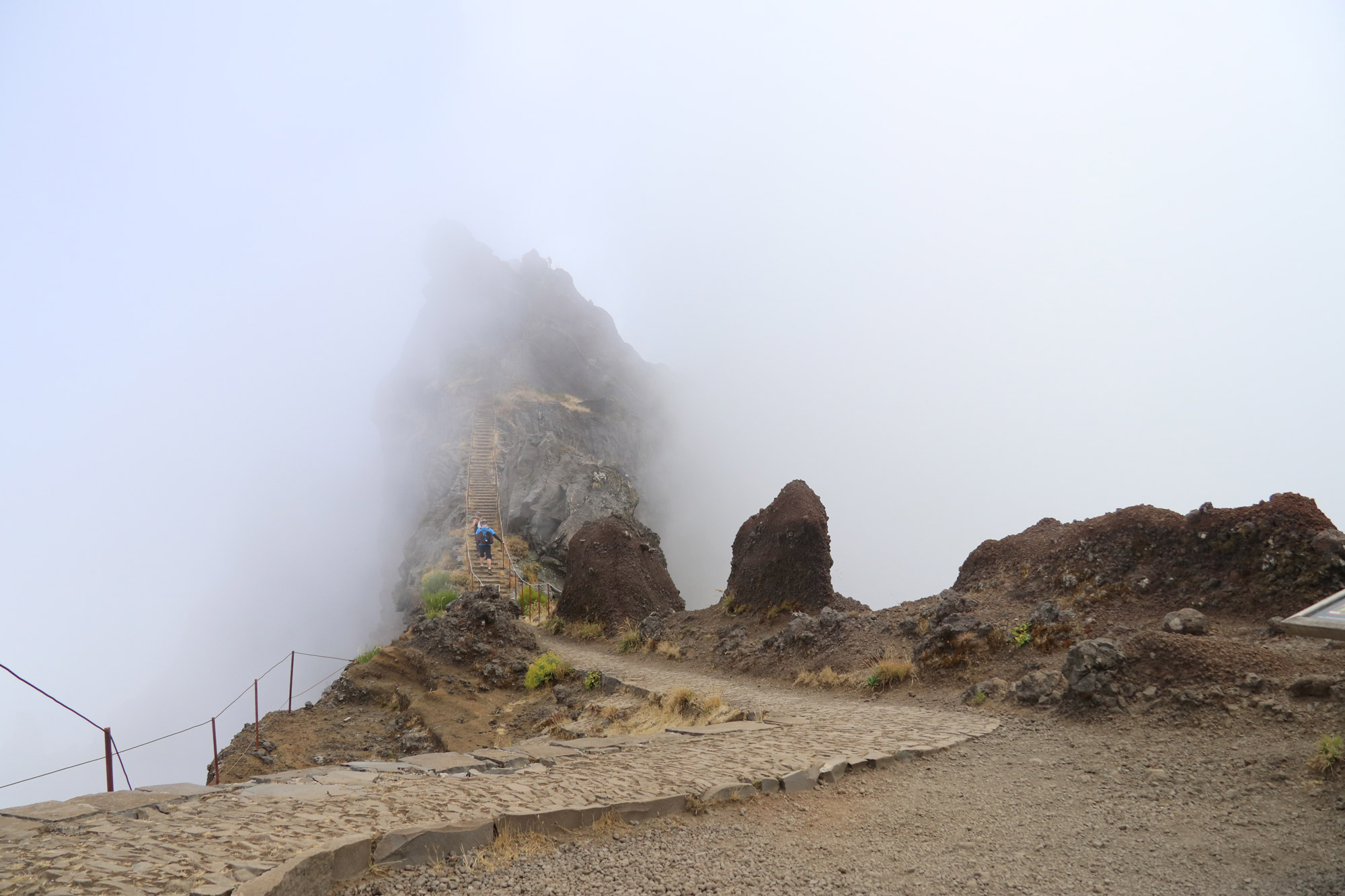 10x doen op Madeira - hike van Pico do Arieiro naar Pico Ruivo en terug