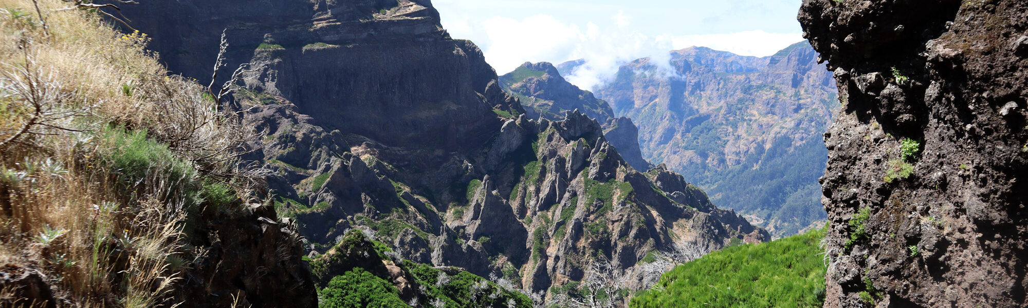 10x doen op Madeira - hike van Pico do Arieiro naar Pico Ruivo en terug