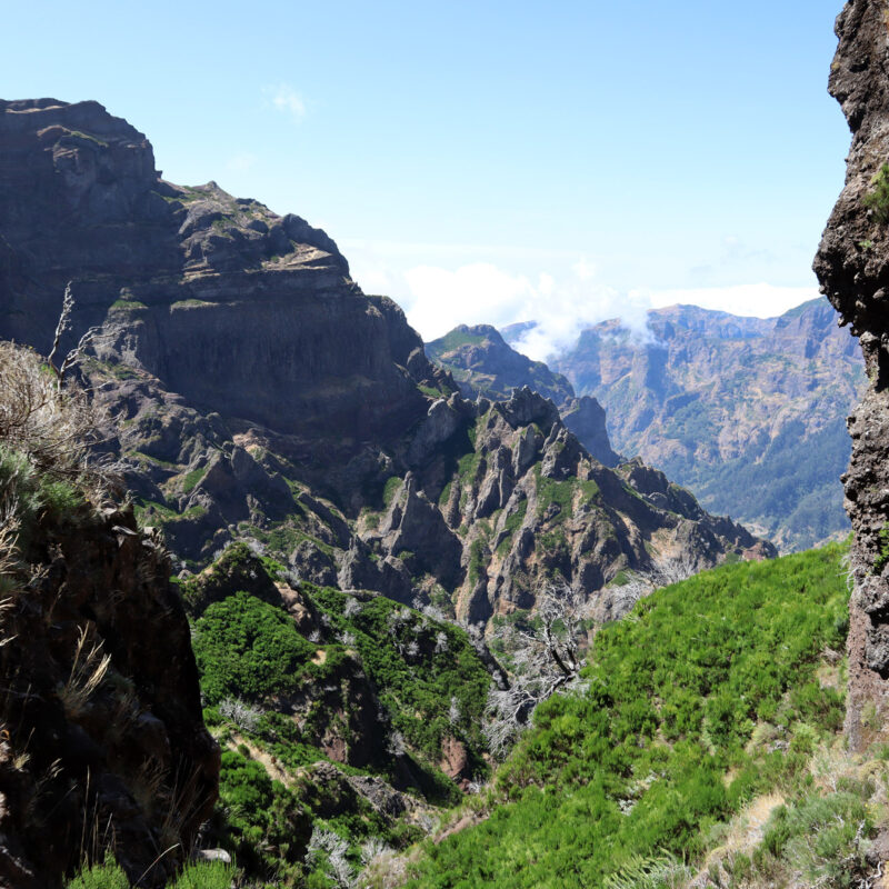 10x doen op Madeira - hike van Pico do Arieiro naar Pico Ruivo en terug