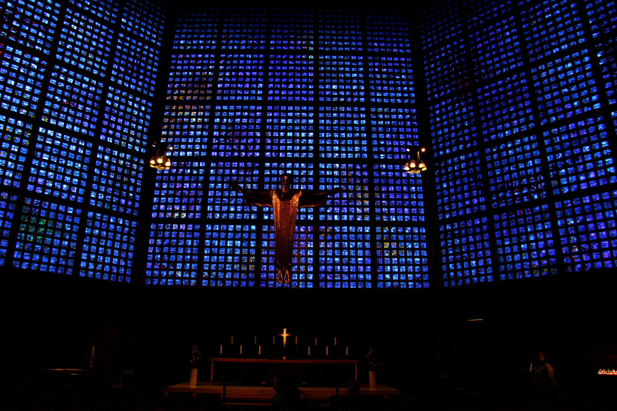 Blue Monday - De Gedächtniskirche in Berlijn