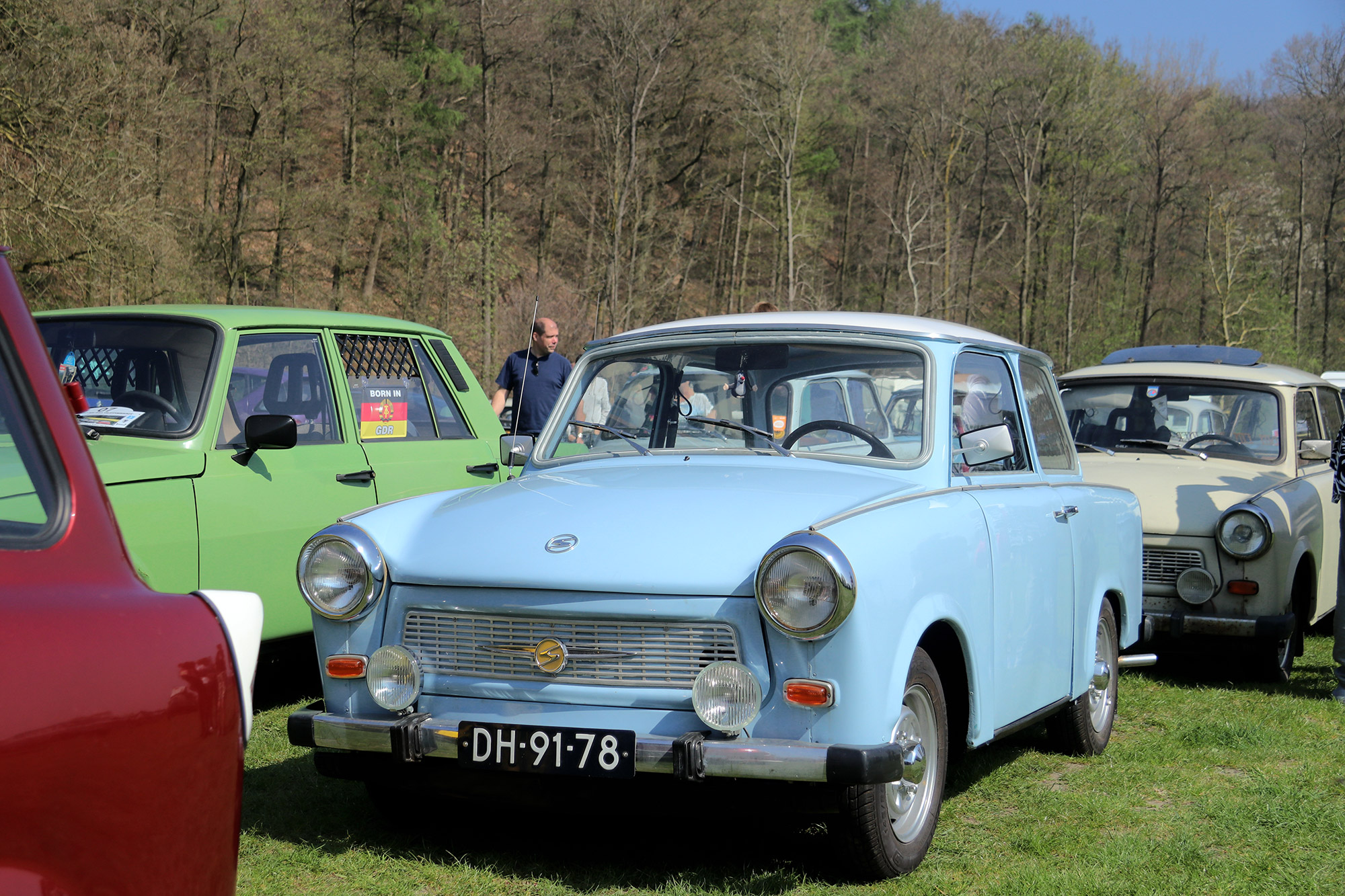 Blue Monday - Ein Himmelblauer Trabant